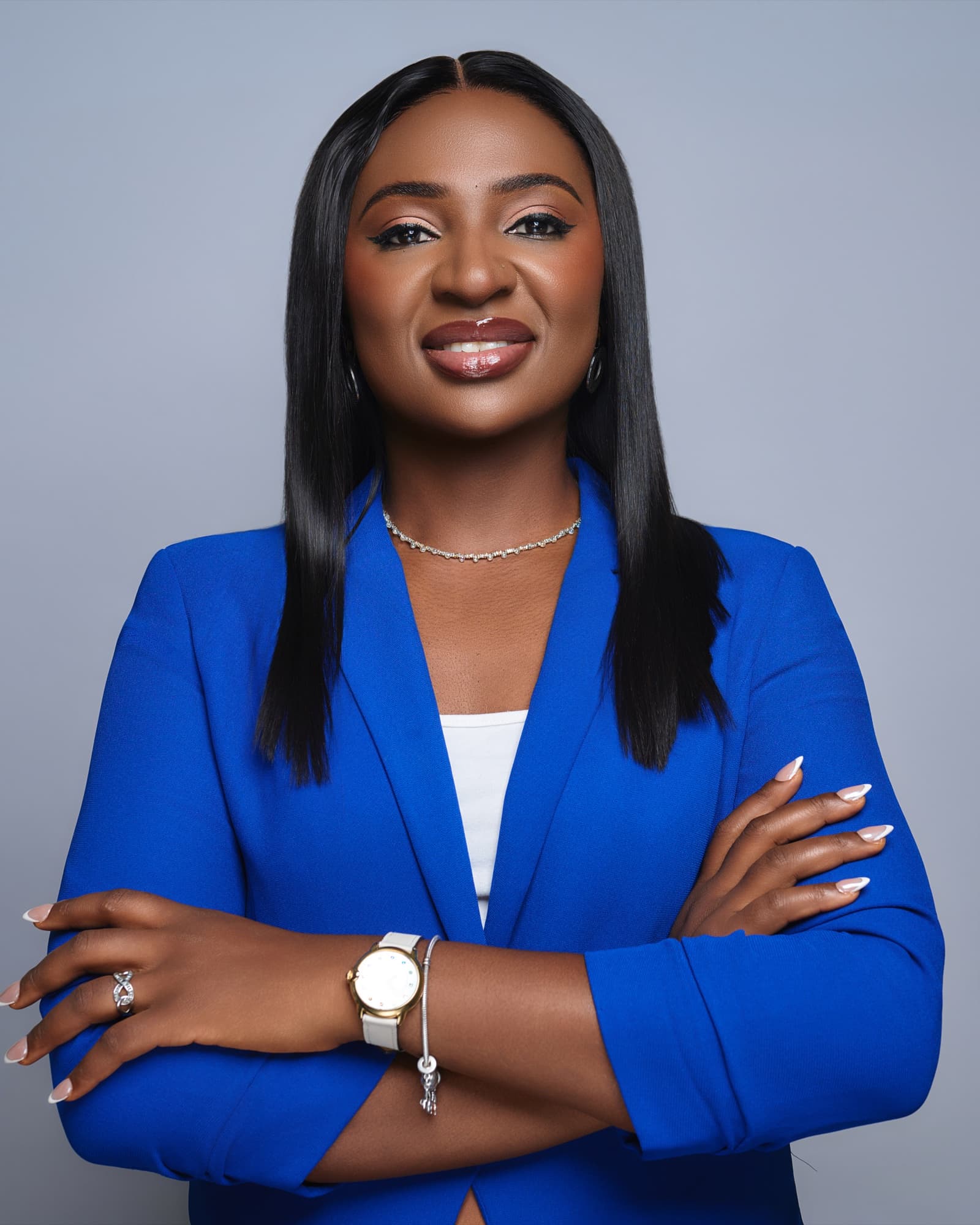 Personal brand photography by Deine, royal blue blazer founder portrait